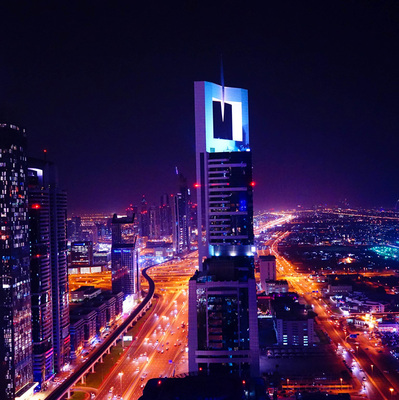 金融大厦外墙灯光设计